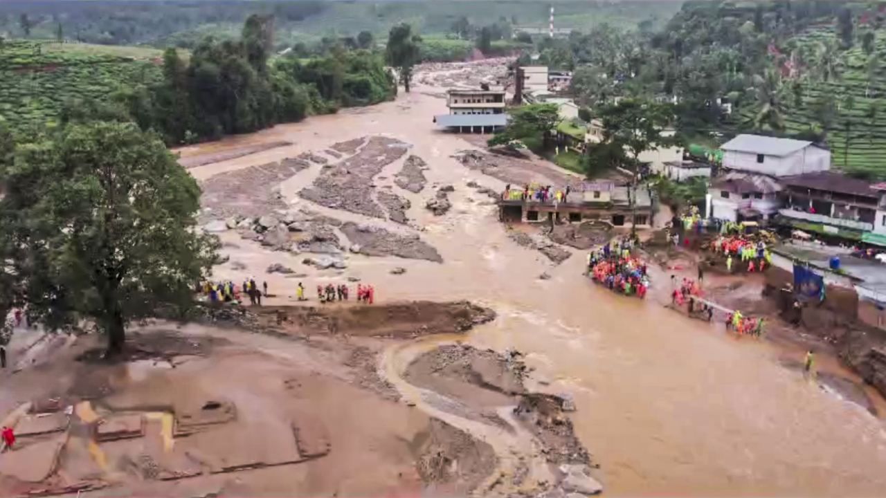 वायनाड में कुदरत का कहर...अब तक 123 लोगों की मौत, सैकड़ों घायल