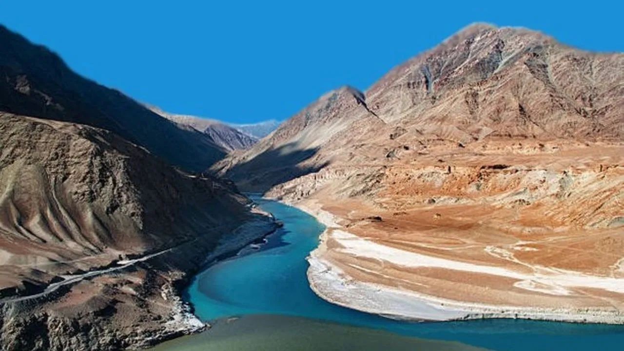 सिंधु जल के लिए इन तीन जगह भीख मांगेगा पाक, भारत के आगे फीका पड़ेगा ये दांव