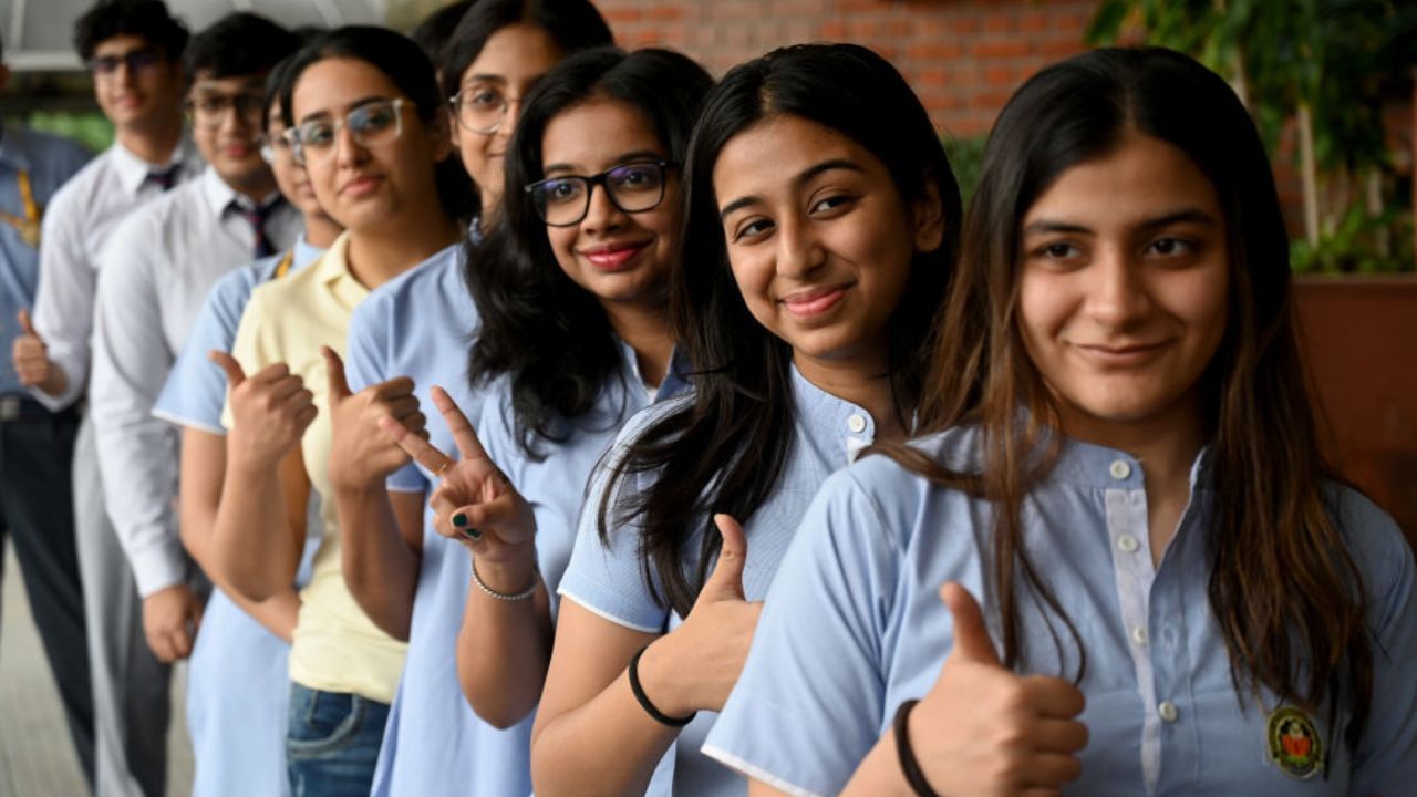 CBSE 10th 12th Result 2025: वेबसाइट क्रैश हो जाए कैसे चेक कर सकेंगे सीबीएसई बोर्ड रिजल्ट? ये हैं 3 ऑप्शन CBSE 10th 12th Result 2025: वेबसाइट क्रैश हो जाए कैसे चेक कर सकेंगे सीबीएसई बोर्ड रिजल्ट? ये हैं 3 ऑप्शन