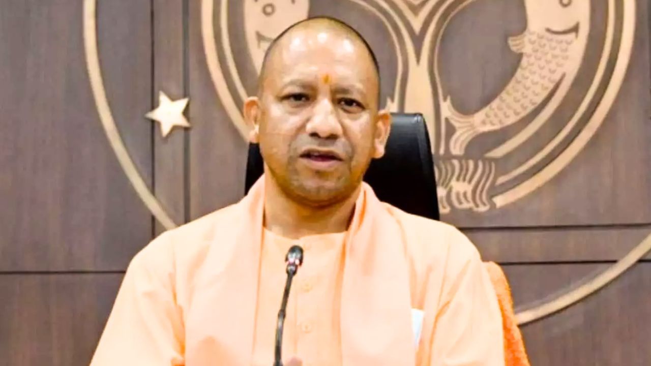 यूपी में फिर चली तबादला एक्सप्रेस, 21 जिलों के सीओ समेत 28 PPS अफसर बदले यूपी में फिर चली तबादला एक्सप्रेस, 21 जिलों के सीओ समेत 28 PPS अफसर बदले