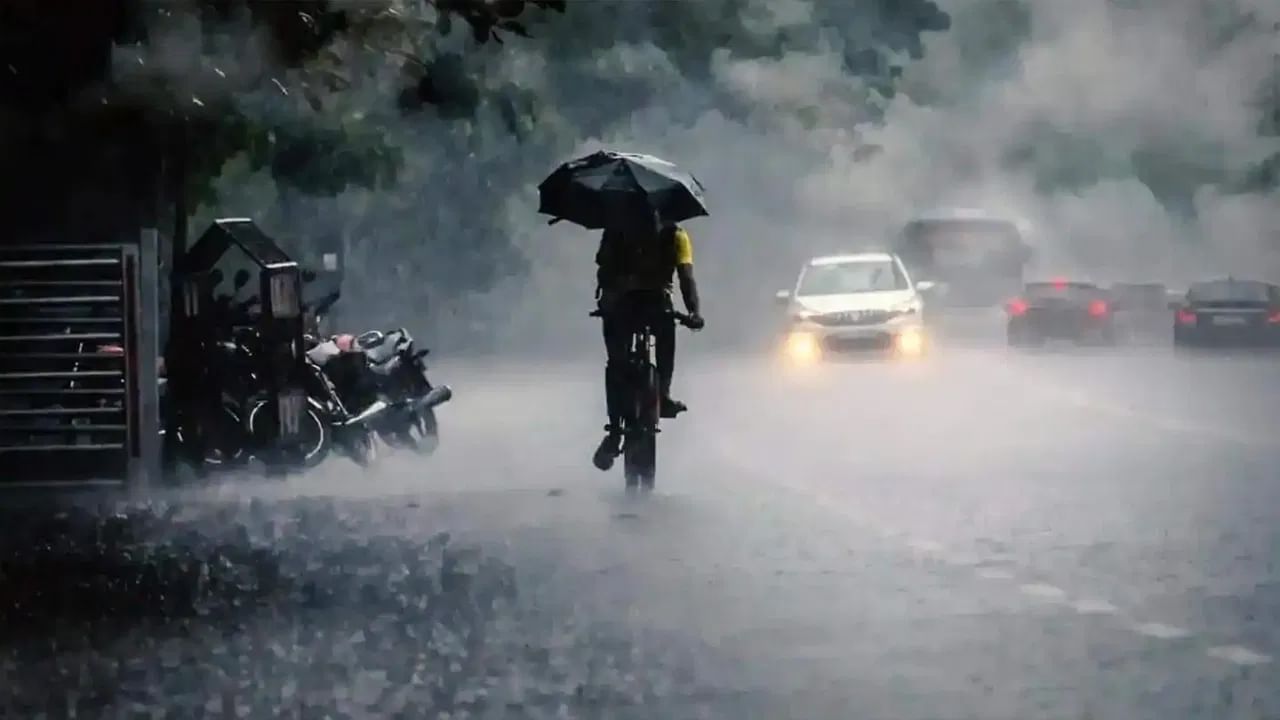 भारत में एक और तूफान की आहट, इन राज्यों में अलर्ट... मचा सकता है तबाही! भारत में एक और तूफान की आहट, इन राज्यों में अलर्ट... मचा सकता है तबाही!