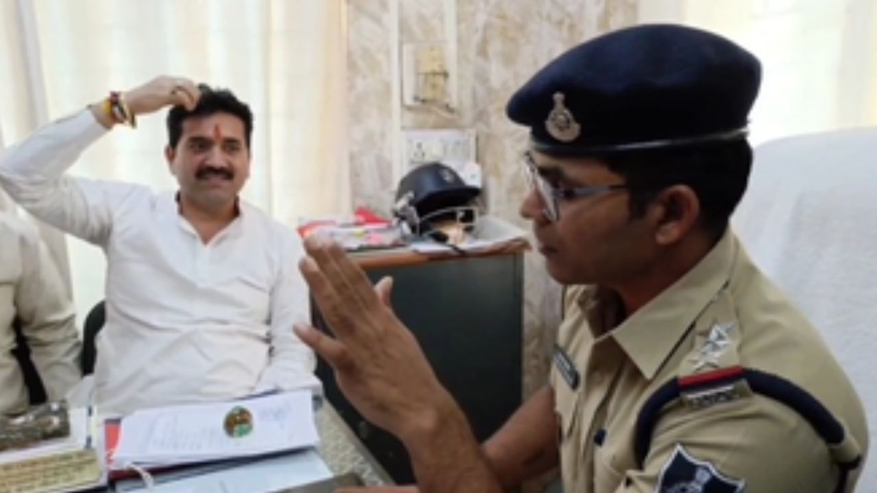क्या मेरी रगों में मुस्लिम का खून... पाकिस्तान जिंदाबाद के नारे पर BJP ने पूछा सवाल तो भड़के TI क्या मेरी रगों में मुस्लिम का खून... पाकिस्तान जिंदाबाद के नारे पर BJP ने पूछा सवाल तो भड़के TI