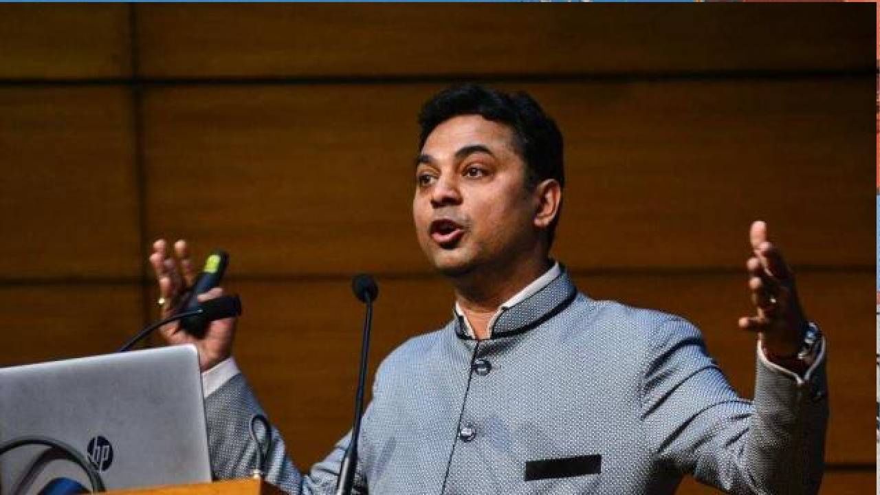 कौन है केवी सुब्रमण्यन, जिन्हे IMF बोर्ड की बैठक से पहले सरकार ने हटाया कौन है केवी सुब्रमण्यन, जिन्हे IMF बोर्ड की बैठक से पहले सरकार ने हटाया