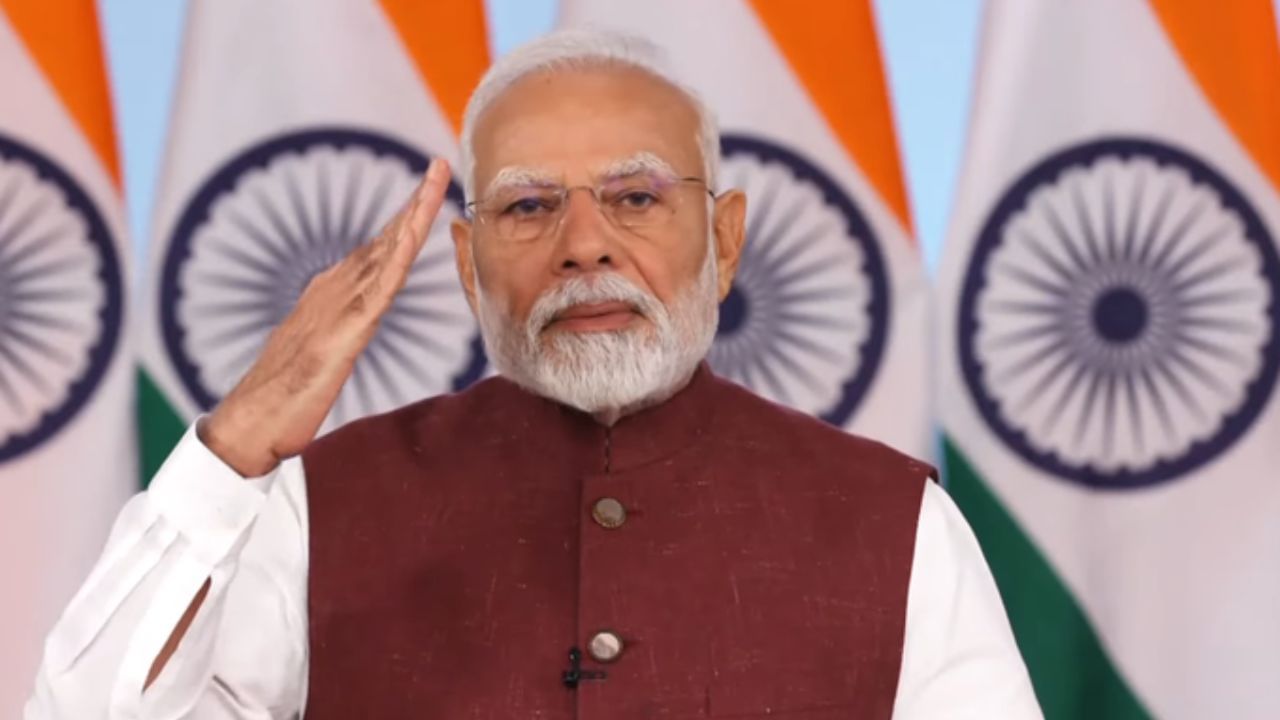 दुनिया ने देश की सामर्थ्य और संयम देखा, सेनाओं की वीरता को सलाम: पीएम मोदी दुनिया ने देश की सामर्थ्य और संयम देखा, सेनाओं की वीरता को सलाम: पीएम मोदी