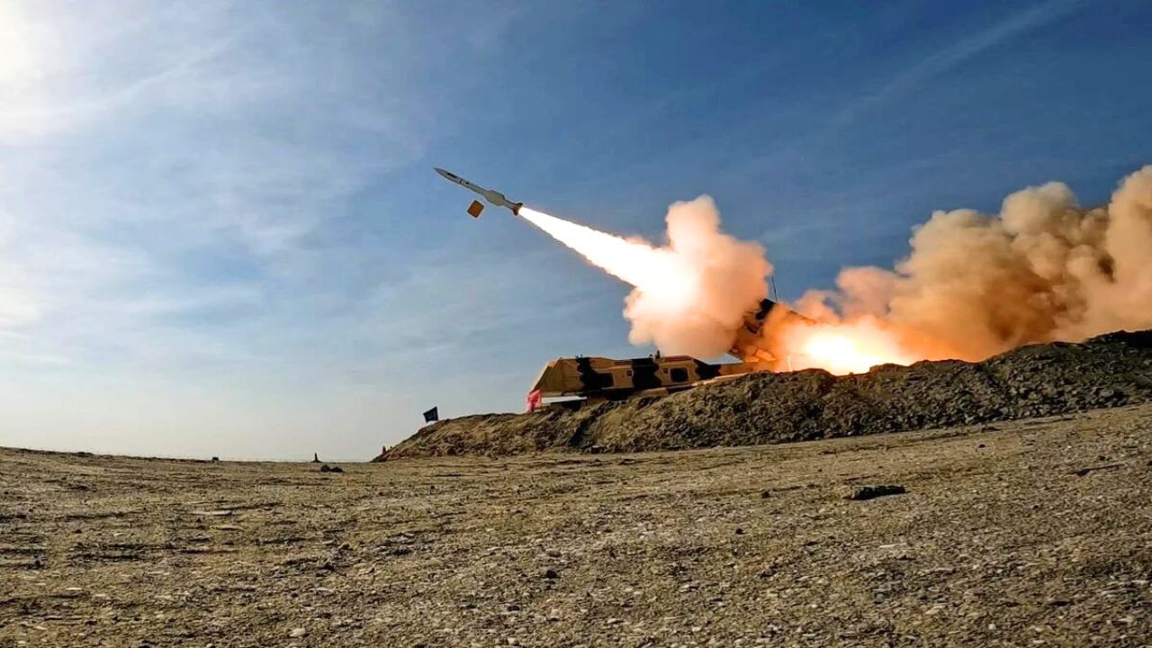 यमन ने इजराइल पर किया बड़ा मिसाइल अटैक, IDF ने हवा में ही मार गिराया