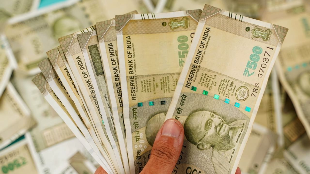 RBI की रिपोर्ट ने बढ़ाया भरोसा, चालू खाते में 13.5 अरब डॉलर का जबरदस्त सरप्लस RBI की रिपोर्ट ने बढ़ाया भरोसा, चालू खाते में 13.5 अरब डॉलर का जबरदस्त सरप्लस