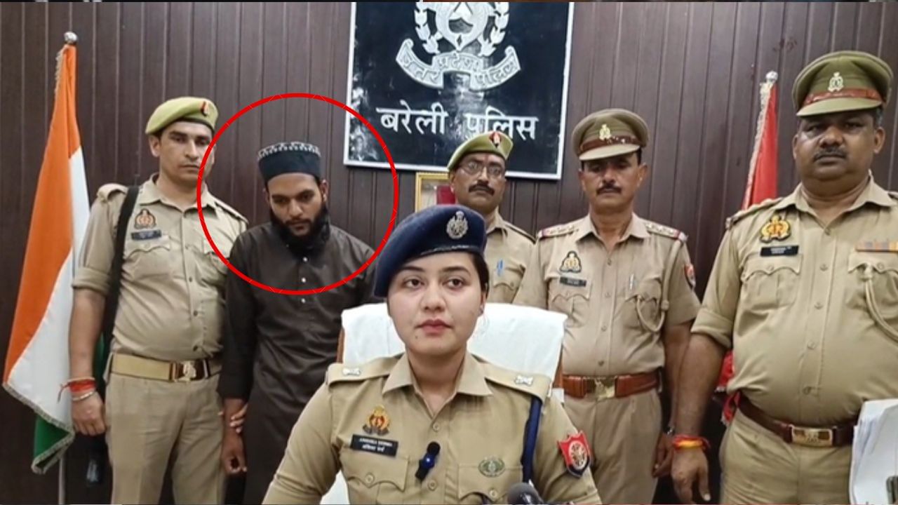 मदरसे के नाबालिग छात्र से कुकर्म... इस्लाम का प्रचार करने वाले नबी हसन घिरे, क्या होगा एक्शन? मदरसे के नाबालिग छात्र से कुकर्म... इस्लाम का प्रचार करने वाले नबी हसन घिरे, क्या होगा एक्शन?