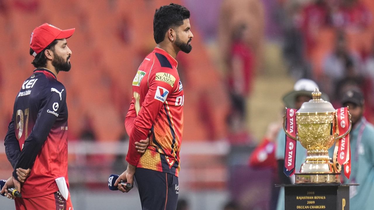 IPL 2025 Prize Money: विनर और रनर-अप को मिलेगा कितना पैसा? ऑरेंज कैप-पर्पल कैप जीतने पर मिलेगा ये इनाम IPL 2025 Prize Money: विनर और रनर-अप को मिलेगा कितना पैसा? ऑरेंज कैप-पर्पल कैप जीतने पर मिलेगा ये इनाम
