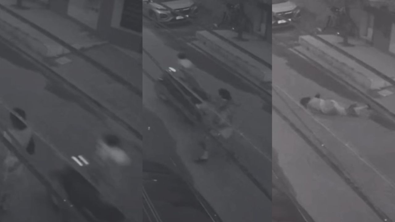 जयपुर में बदमाश ने पर्स खींचा, सड़क पर गिरी महिला; सिर में चोट लगने से कोमा में गई- Video जयपुर में बदमाश ने पर्स खींचा, सड़क पर गिरी महिला; सिर में चोट लगने से कोमा में गई- Video