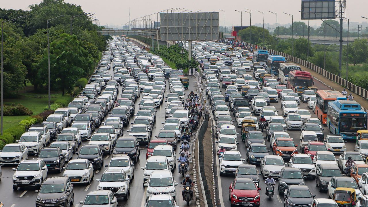 दिल्ली-NCR में बन रहे नए हाईवे-टनल कैसे दिलाएंगे जाम से मुक्ति? जानिए पूरा प्लान दिल्ली-NCR में बन रहे नए हाईवे-टनल कैसे दिलाएंगे जाम से मुक्ति? जानिए पूरा प्लान