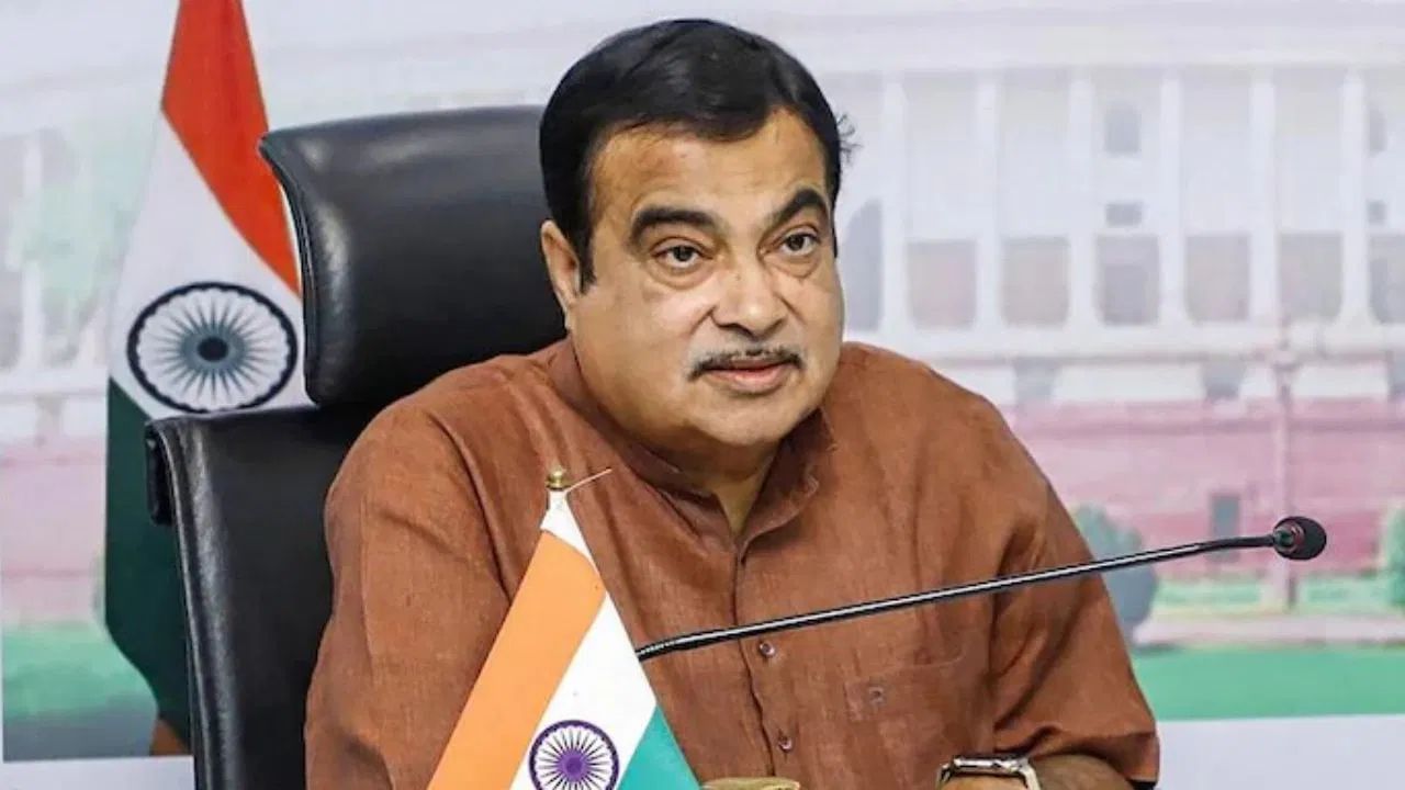 NHAI पर दोपहिया वाहनों पर टोल टैक्स की खबर को नितिन गडकरी ने बताया गलत, कहा- जारी रहेगी छूट NHAI पर दोपहिया वाहनों पर टोल टैक्स की खबर को नितिन गडकरी ने बताया गलत, कहा- जारी रहेगी छूट