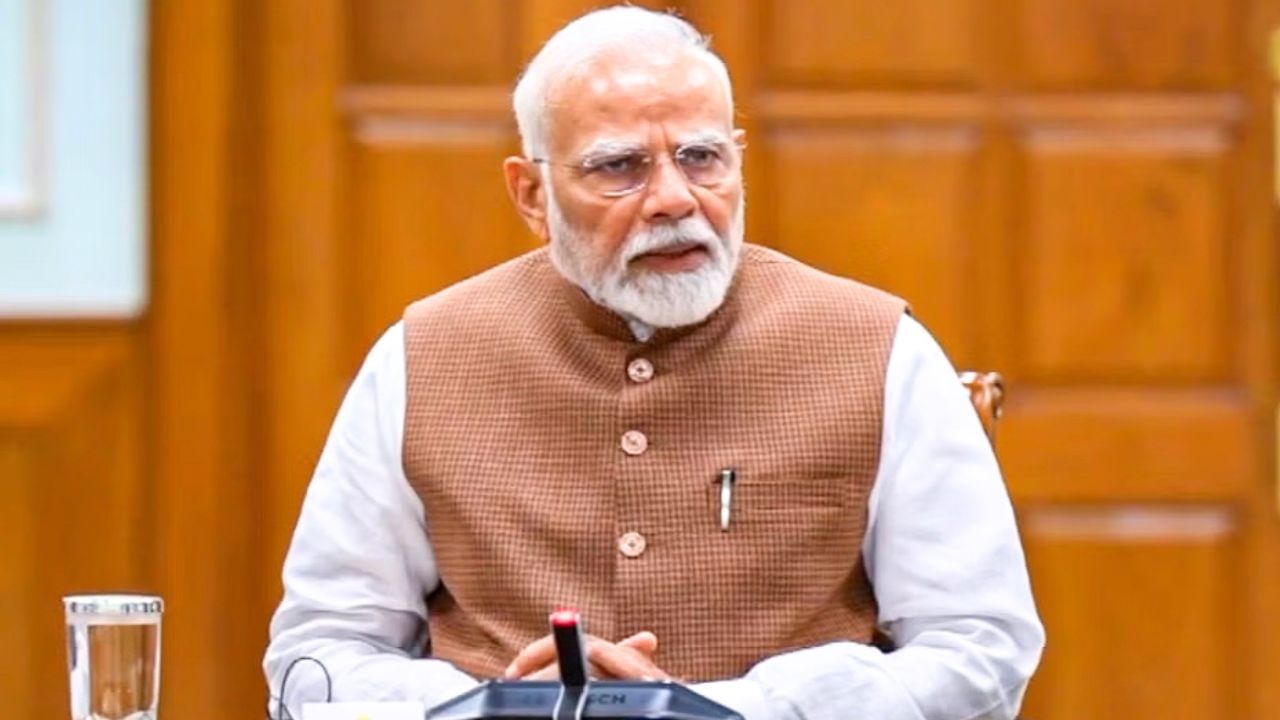 नॉर्थ ईस्ट में बाढ़-बारिश और लैंडस्लाइड का कहर... पीएम मोदी ने असम-सिक्किम और मणिपुर का जाना हाल, होगी हर संभव मदद