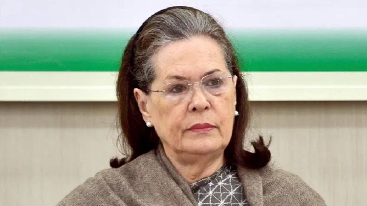 शिमला में अचानक बिगड़ी सोनिया गांधी की तबीयत, IGMC में चल रही है जांच