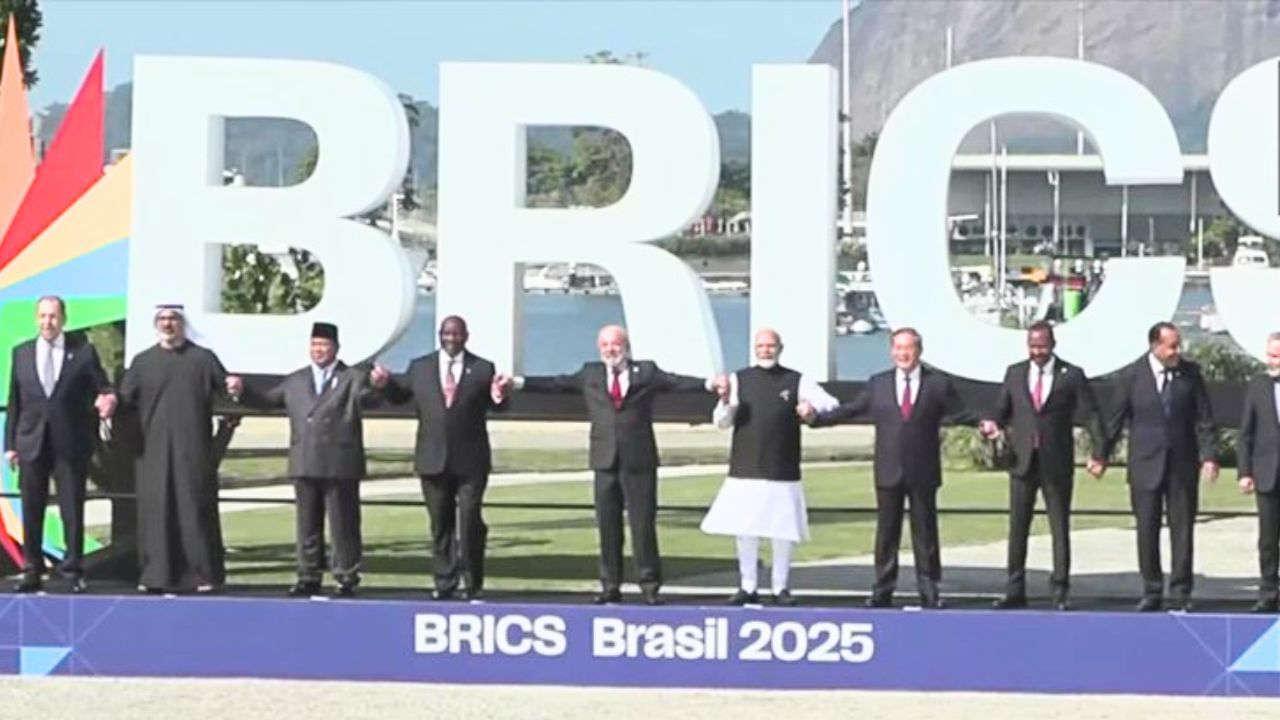 पाकिस्तान को दोटूक! BRICS ने की पहलगाम हमले की निंदा. कहा-दोहरा मापदंड नहीं चलेगा पाकिस्तान को दोटूक! BRICS ने की पहलगाम हमले की निंदा. कहा-दोहरा मापदंड नहीं चलेगा