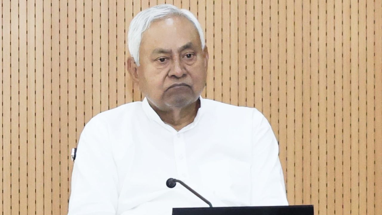 वज्रपात में मरने वालों के परिजनों को 4-4 लाख की मदद राशि... CM नीतीश कुमार का ऐलान