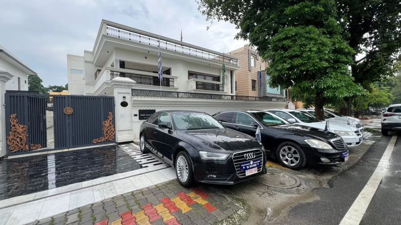 Fake Embassy In Ghaziabad Busted