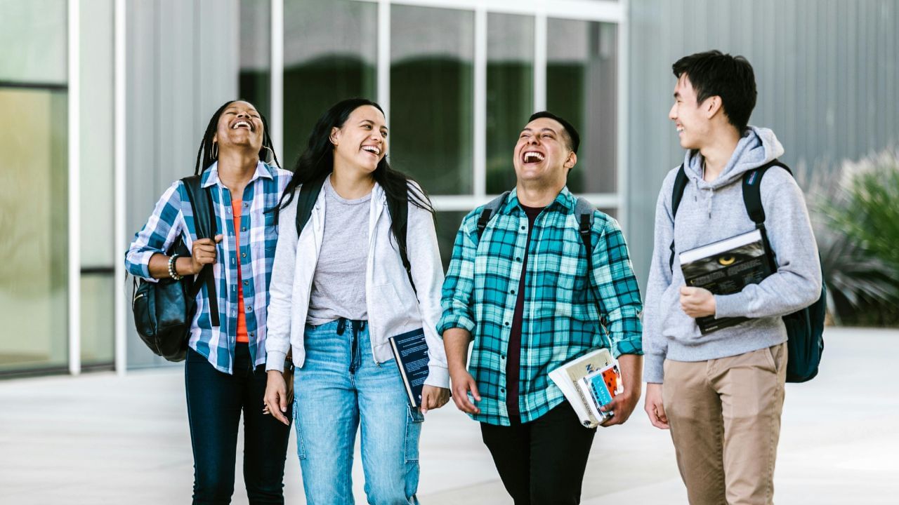 IGNOU Admission 2025: इग्नू ने बढ़ाई एडमिशन की डेट, अब 31 जुलाई तक कर सकेंगे आवेदन, फॉलो करें ये आसान स्टेप्स IGNOU Admission 2025: इग्नू ने बढ़ाई एडमिशन की डेट, अब 31 जुलाई तक कर सकेंगे आवेदन, फॉलो करें ये आसान स्टेप्स