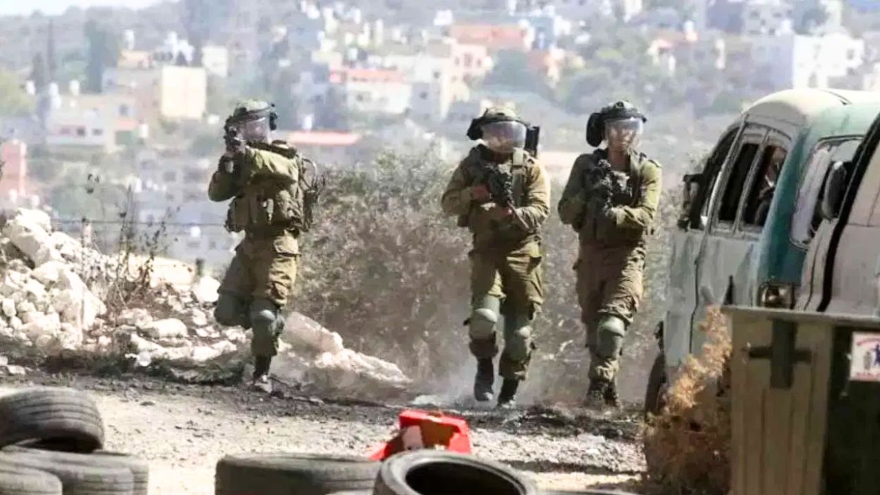इजराइल ने हिजबुल्लाह को बनाया निशाना, IDF ने टॉप कमांडर को मार गिराया इजराइल ने हिजबुल्लाह को बनाया निशाना, IDF ने टॉप कमांडर को मार गिराया