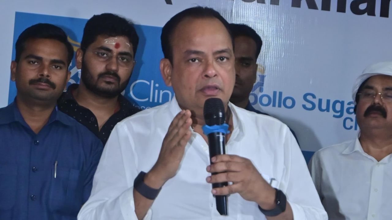 मंत्री जी 24 घंटे में आपको उड़ा देंगे, झारखंड के स्वास्थ्य मंत्री को मिली धमकी मंत्री जी 24 घंटे में आपको उड़ा देंगे, झारखंड के स्वास्थ्य मंत्री को मिली धमकी