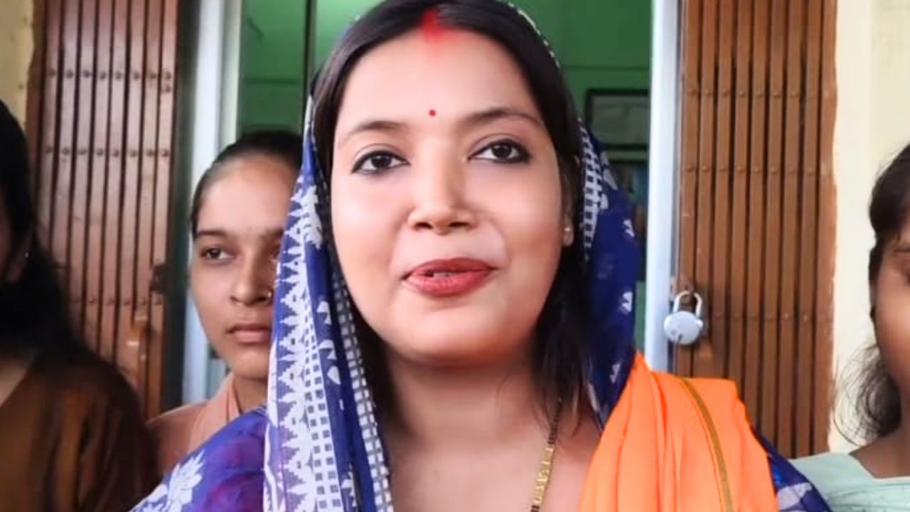 बिहार चुनाव: पवन सिंह की पत्नी करेंगी राजनीतिक पारी का आगाज, पार्टी और सीट तय! बिहार चुनाव: पवन सिंह की पत्नी करेंगी राजनीतिक पारी का आगाज, पार्टी और सीट तय!