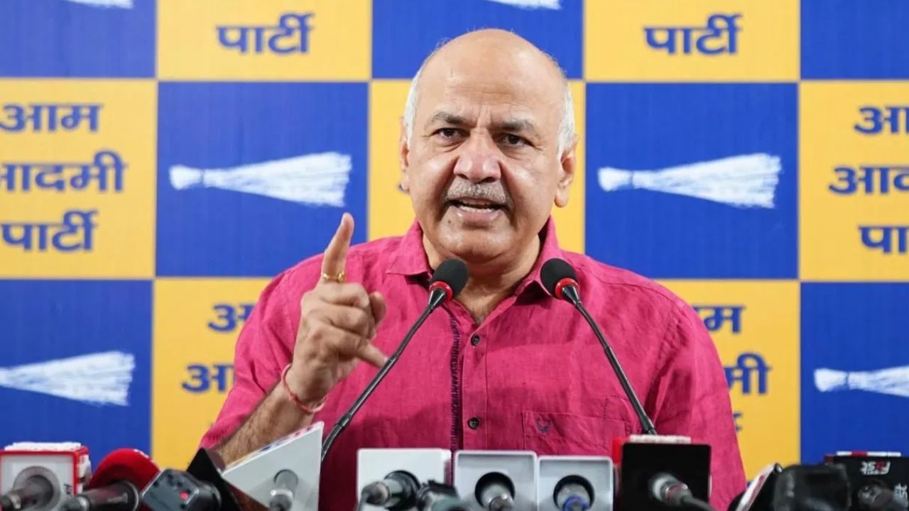 'सिर्फ 10 हजार किमी चली है कार...', मनीष सिसोदिया ने सुनाया बुजुर्गों का दर्द, दिल्ली सरकार को घेरा