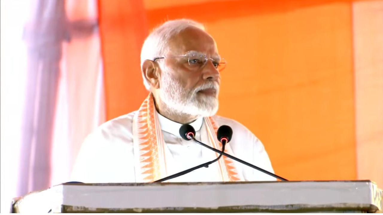 बंगाल भारत की विकास यात्रा का मजबूत इंजन बनेगा... दुर्गापुर में बोले पीएम नरेंद्र मोदी