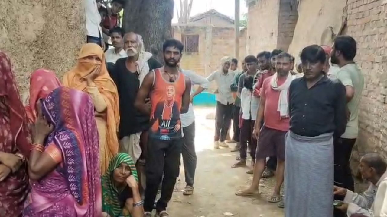 UP: तलवार लेकर आया और पत्नी का काट डाला गला, बांदा में क्यों कातिल बना पति? UP: तलवार लेकर आया और पत्नी का काट डाला गला, बांदा में क्यों कातिल बना पति?