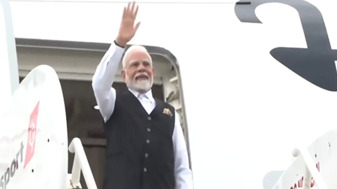 त्रिनिदाद एंड टोबैगो के बाद PM मोदी अर्जेंटीना रवाना, लिथियम सप्लाई पर समझौता संभव, जानें पूरा शेड्यूल त्रिनिदाद एंड टोबैगो के बाद PM मोदी अर्जेंटीना रवाना, लिथियम सप्लाई पर समझौता संभव, जानें पूरा शेड्यूल
