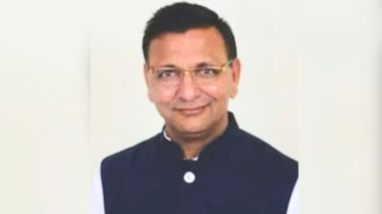 महाराष्ट्र: हनीट्रैप केस में BJP नेता प्रफुल्ल लोढ़ा गिरफ्तार, कई बड़े नाम होंगे बेनकाब! महाराष्ट्र: हनीट्रैप केस में BJP नेता प्रफुल्ल लोढ़ा गिरफ्तार, कई बड़े नाम होंगे बेनकाब!