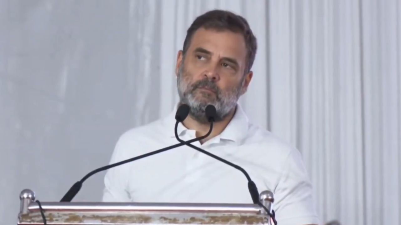 सड़े हुए सिस्टम का आईना... SSC फेज 13 की परीक्षा रद्द होने पर भड़के राहुल गांधी