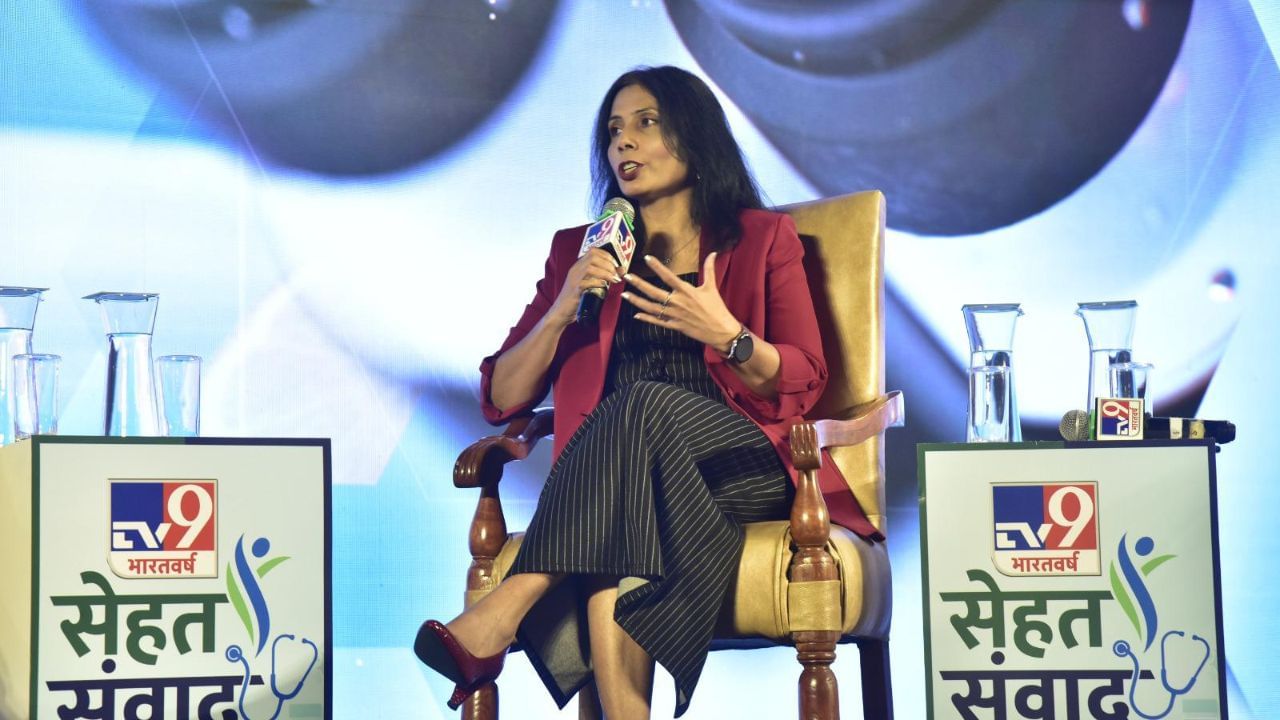 TV9 Health Conclave 2025: डायबिटीज़ से बचना है तो कितना तेल खाना चाहिए, एक्सपर्ट ने बताया TV9 Health Conclave 2025: डायबिटीज़ से बचना है तो कितना तेल खाना चाहिए, एक्सपर्ट ने बताया