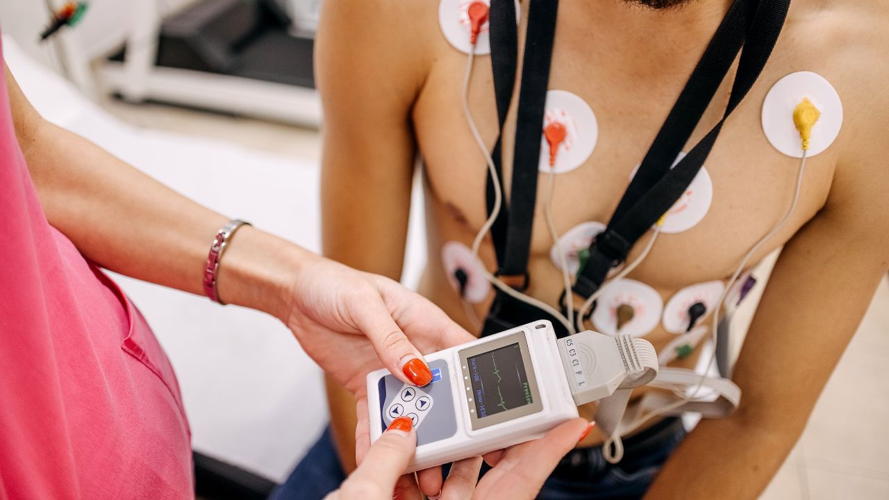 क्या होते हैं ECG, ECHO और लिपिड प्रोफाइल टेस्ट, हार्ट के लिए क्यों हैं जरूरी