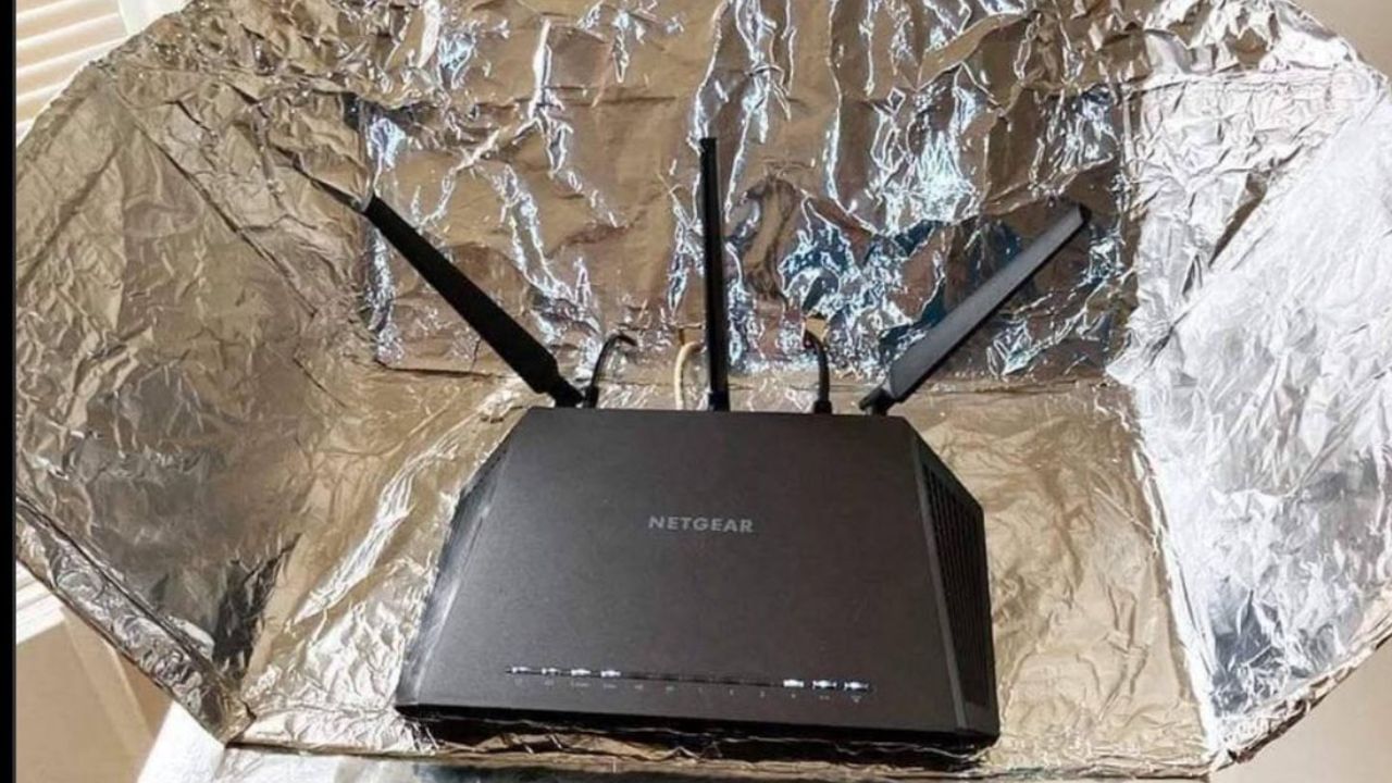 Wi-Fi राउटर की स्पीड बढ़ाने का ये तरीका करता है काम? तरीका का ऐसा कि लोग रह गए भौचक्के Wi-Fi राउटर की स्पीड बढ़ाने का ये तरीका करता है काम? तरीका का ऐसा कि लोग रह गए भौचक्के